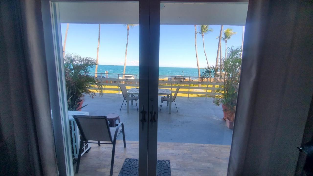 Nauetik, Ocean Front! Great View Apartment Fajardo Luaran gambar