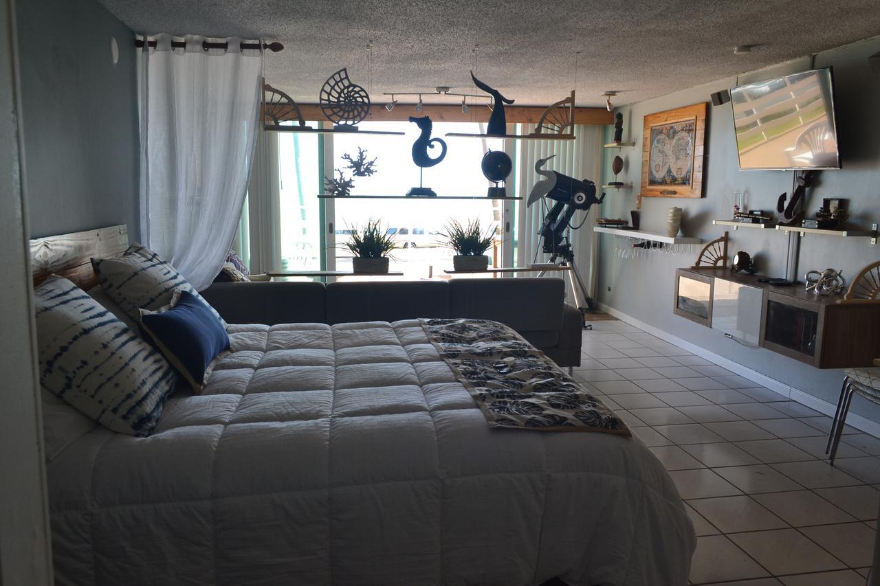 Nauetik, Ocean Front! Great View Apartment Fajardo Luaran gambar